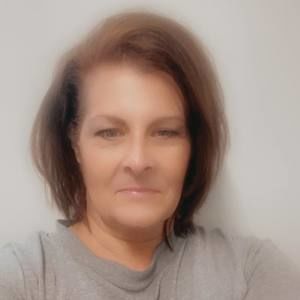 Meet your Posher, Deborah